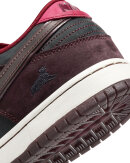 Nike SB - Dunk Low Pro x Riot Skateshop